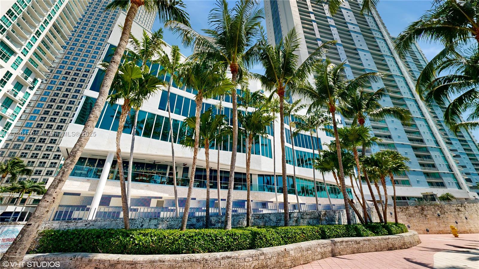325 S Biscayne Blvd 2316 Property Photo 2