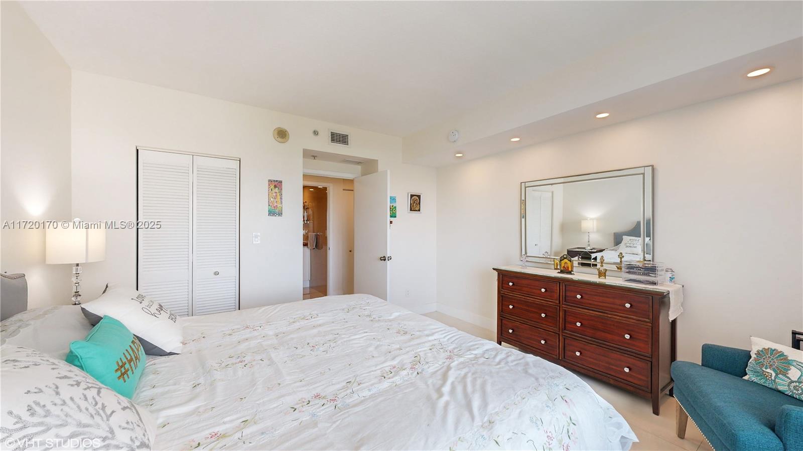325 S Biscayne Blvd 2316 Property Photo 13