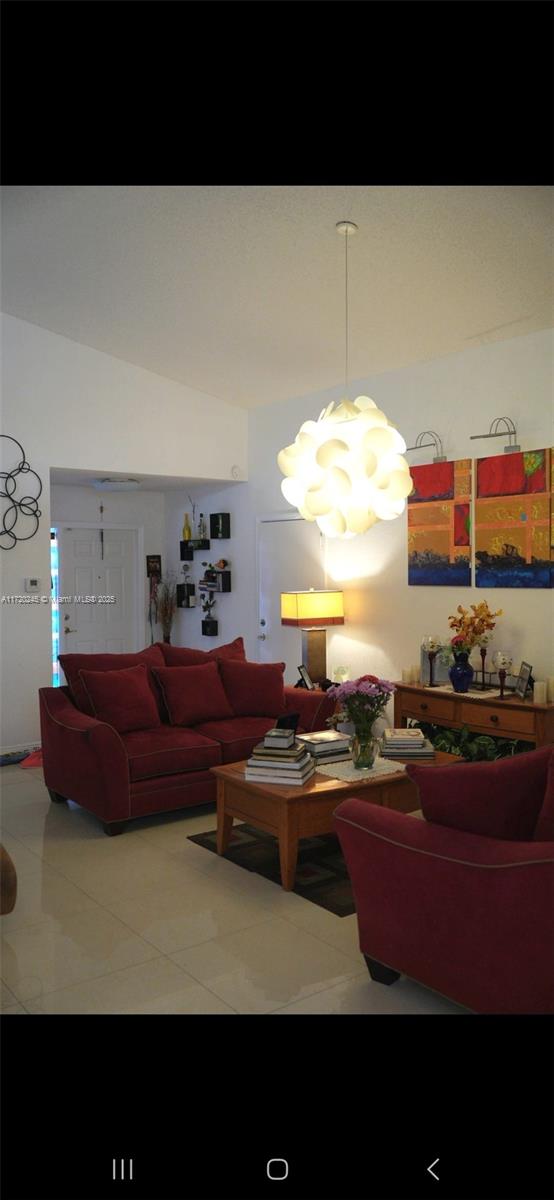 16817 Sw 90 St Property Photo 4