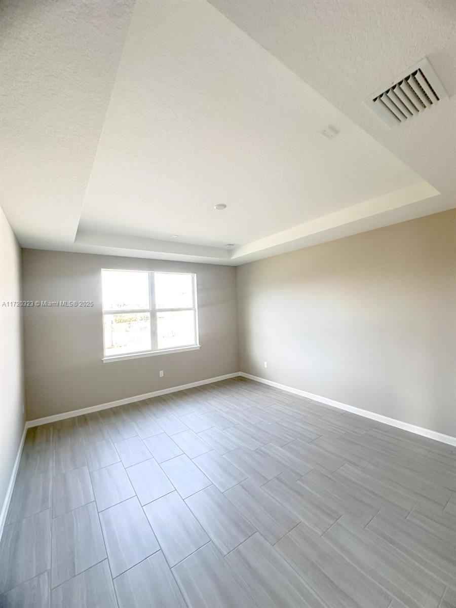 4545 Nautilus Cir Property Photo 7