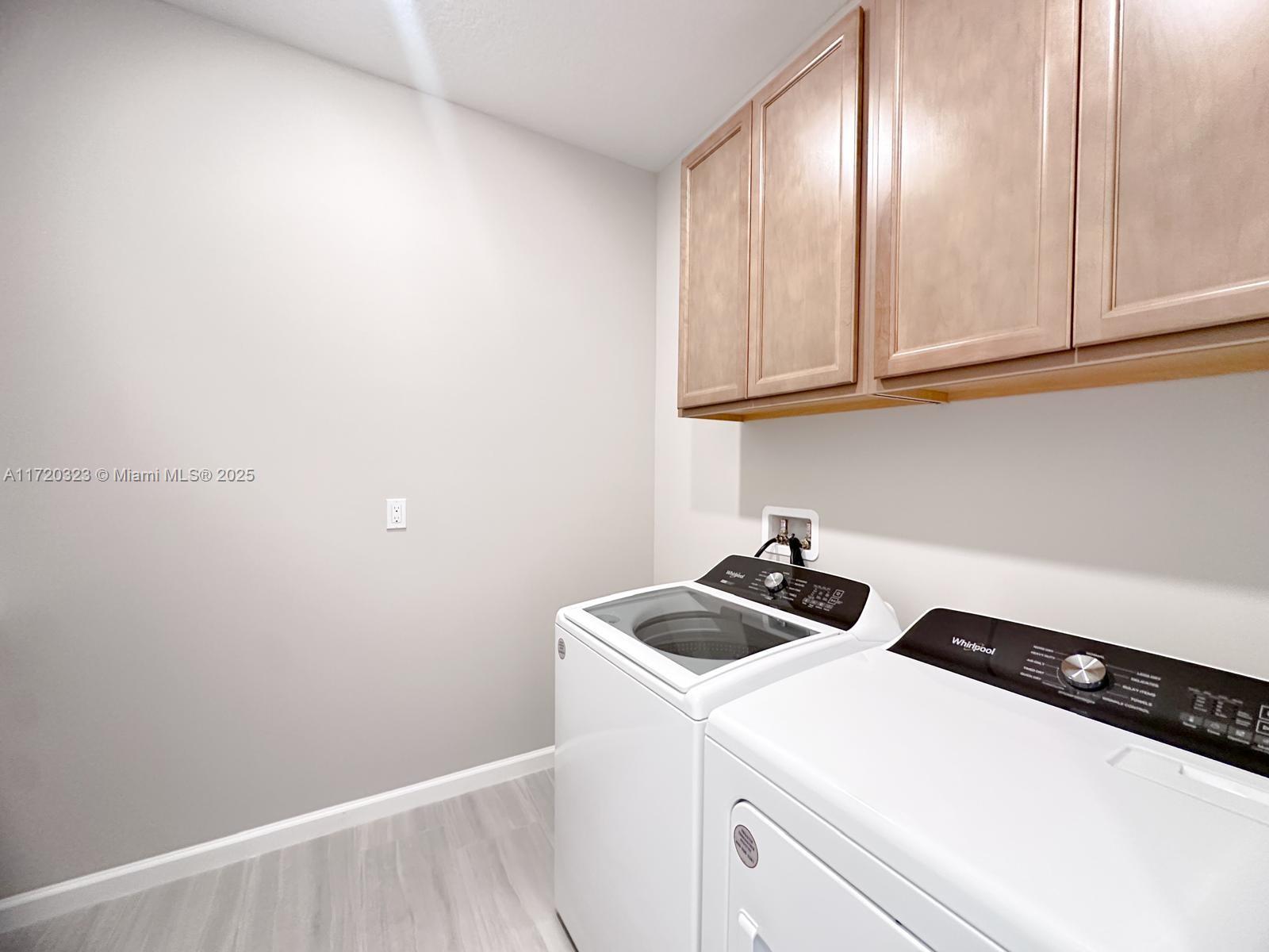 4545 Nautilus Cir Property Photo 11