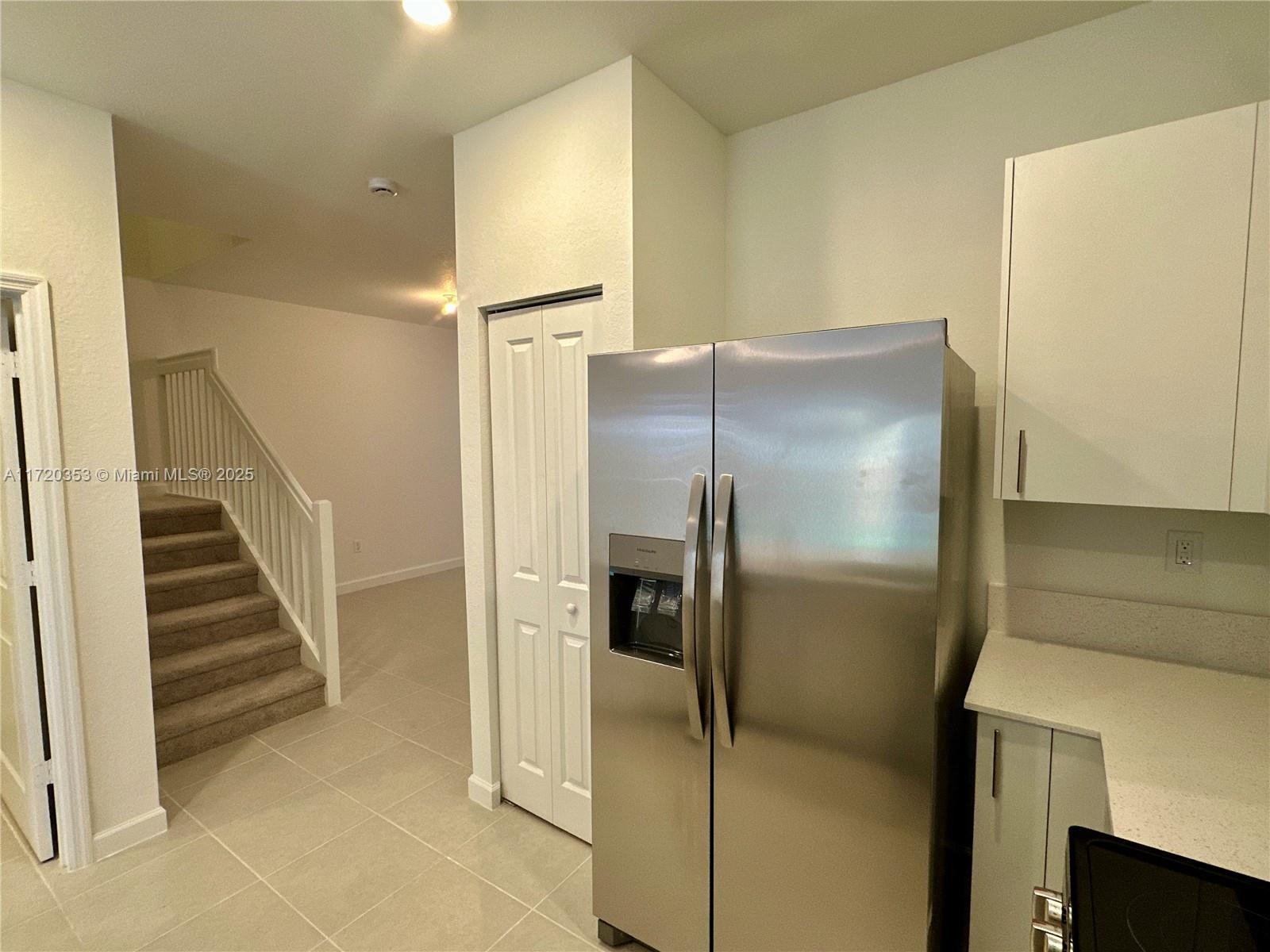 2867 Se 25th Ter . Property Photo 14