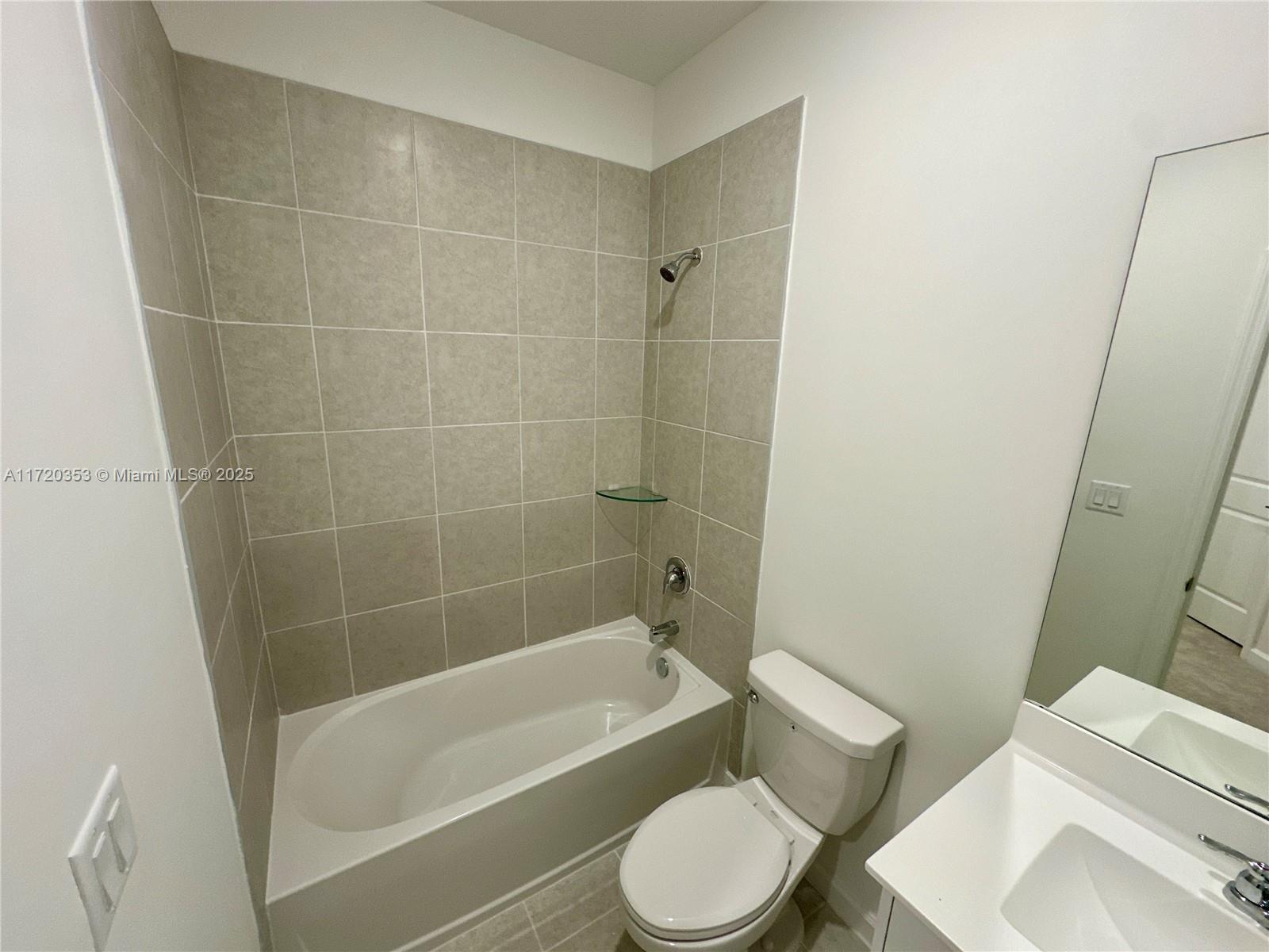 2867 Se 25th Ter . Property Photo 42