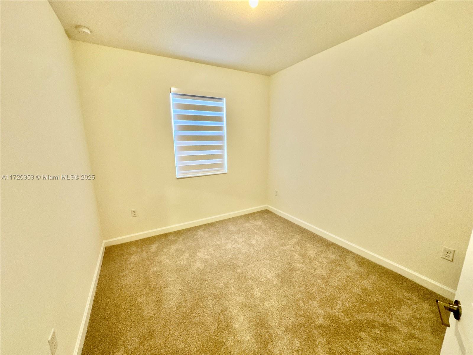 2867 Se 25th Ter . Property Photo 48