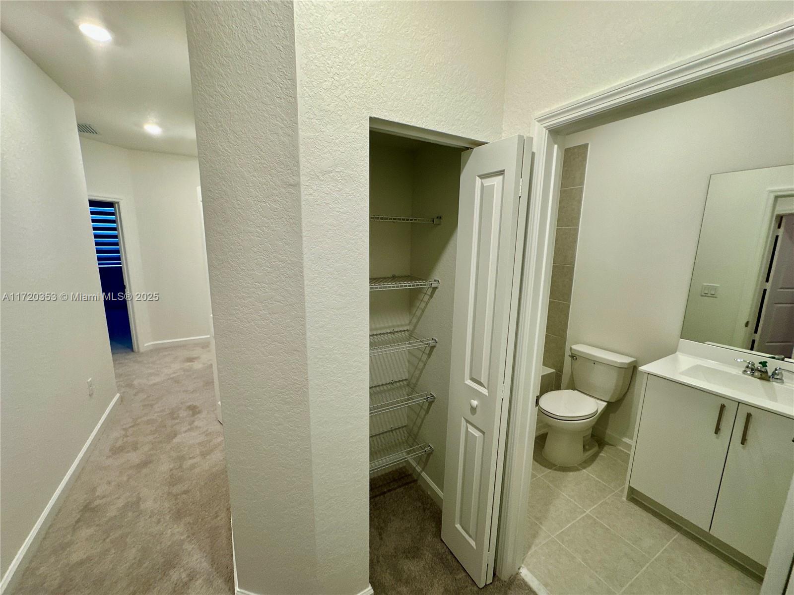 2867 Se 25th Ter . Property Photo 53