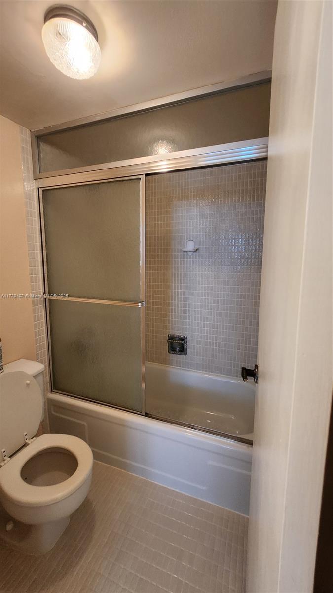 9511 Collins Ave 606 Property Photo 10
