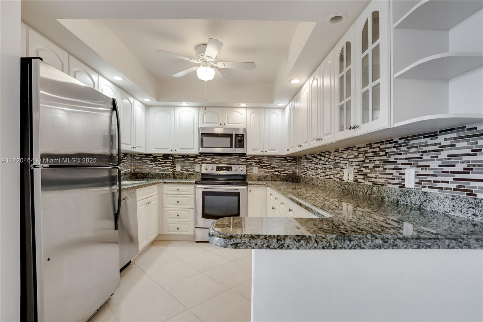2000 S Ocean Blvd 12n Property Photo 4