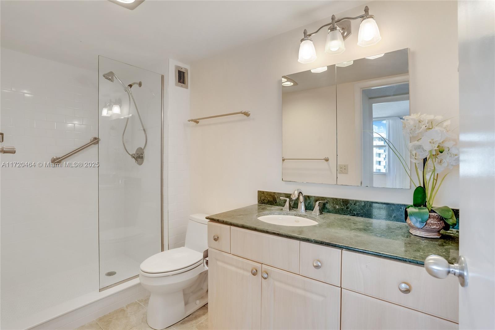 2000 S Ocean Blvd 12n Property Photo 17