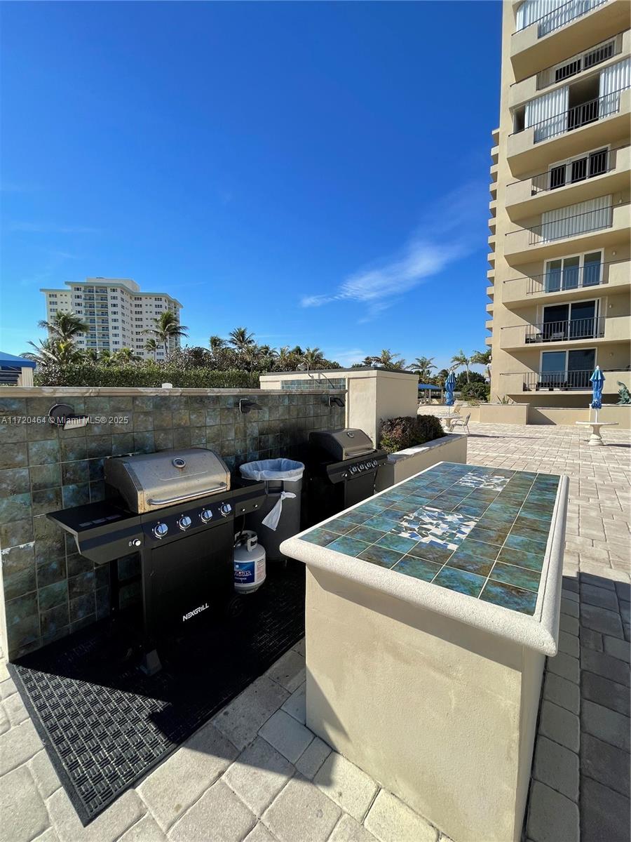2000 S Ocean Blvd 12n Property Photo 32