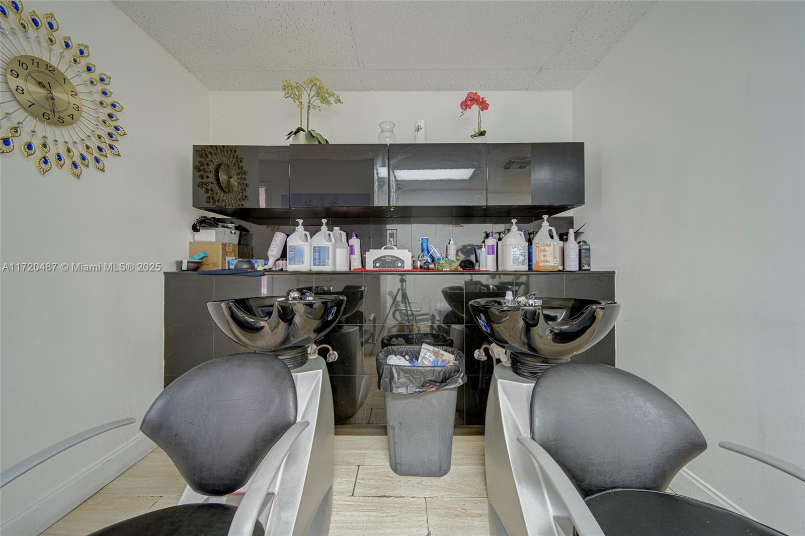 Full-service Beauty Salon For Sale In Westchester Property Photo 10