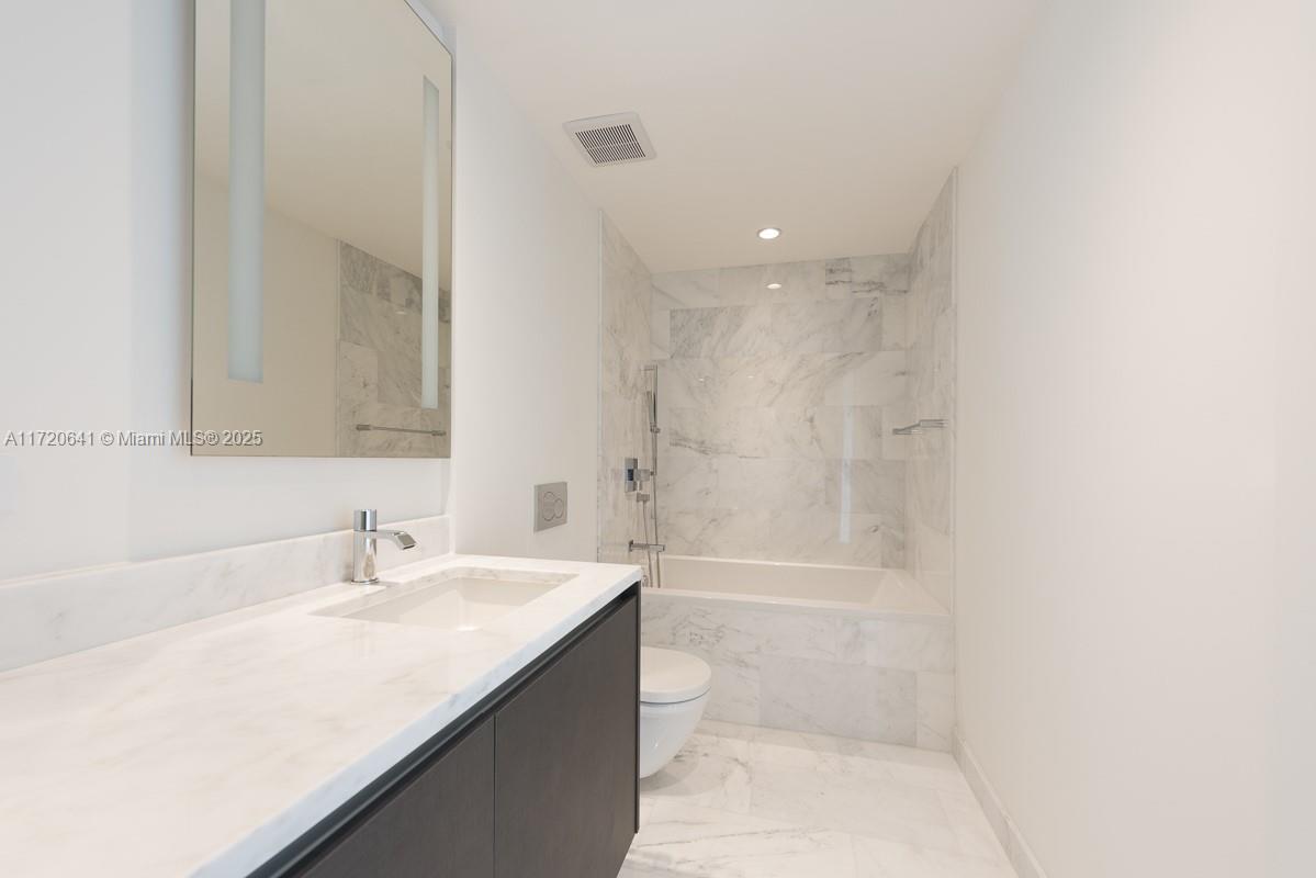 1451 Brickell Ave 2103 Property Photo 17