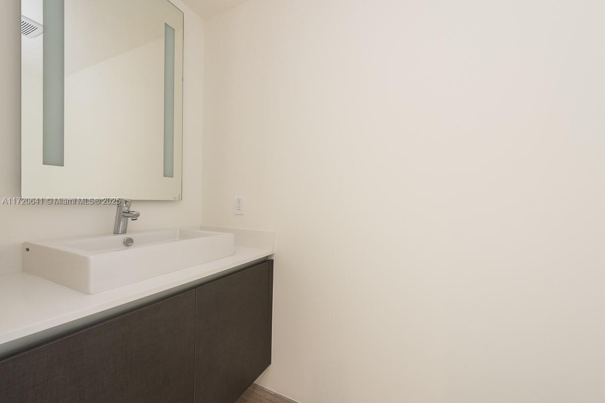 1451 Brickell Ave 2103 Property Photo 18