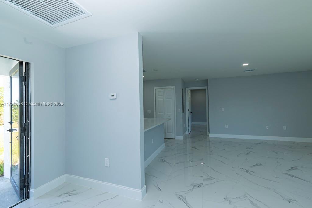 1302 Hibiscus Ave Property Photo 4