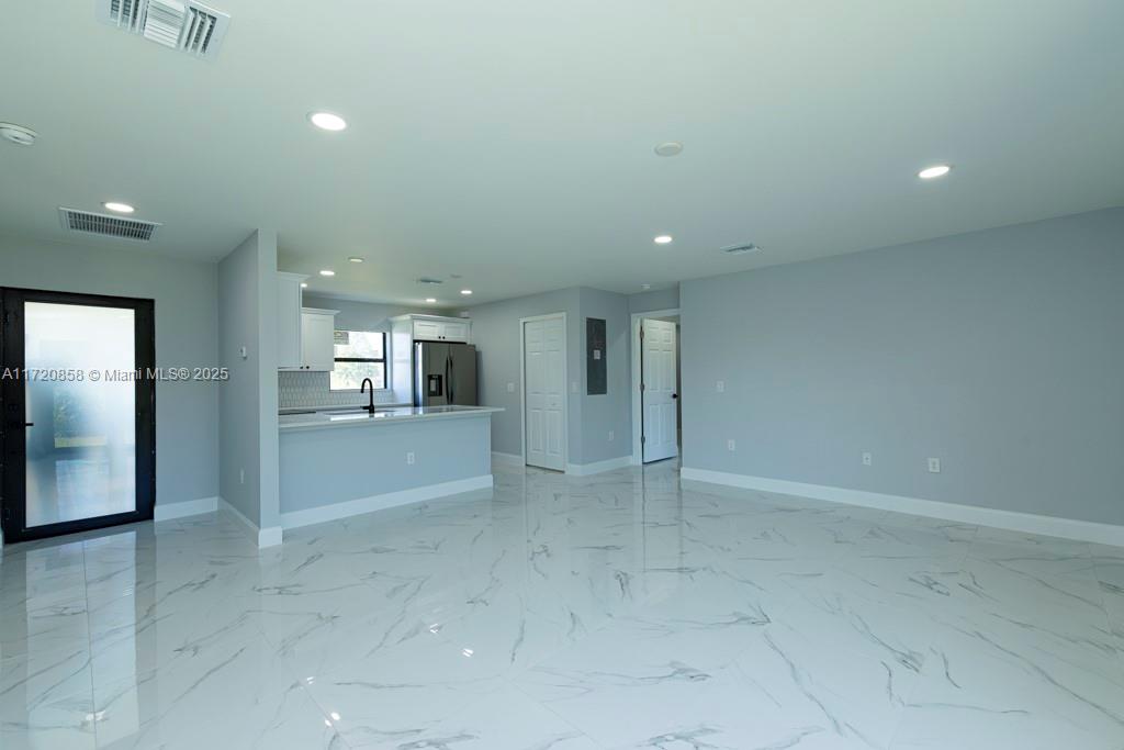 1302 Hibiscus Ave Property Photo 7