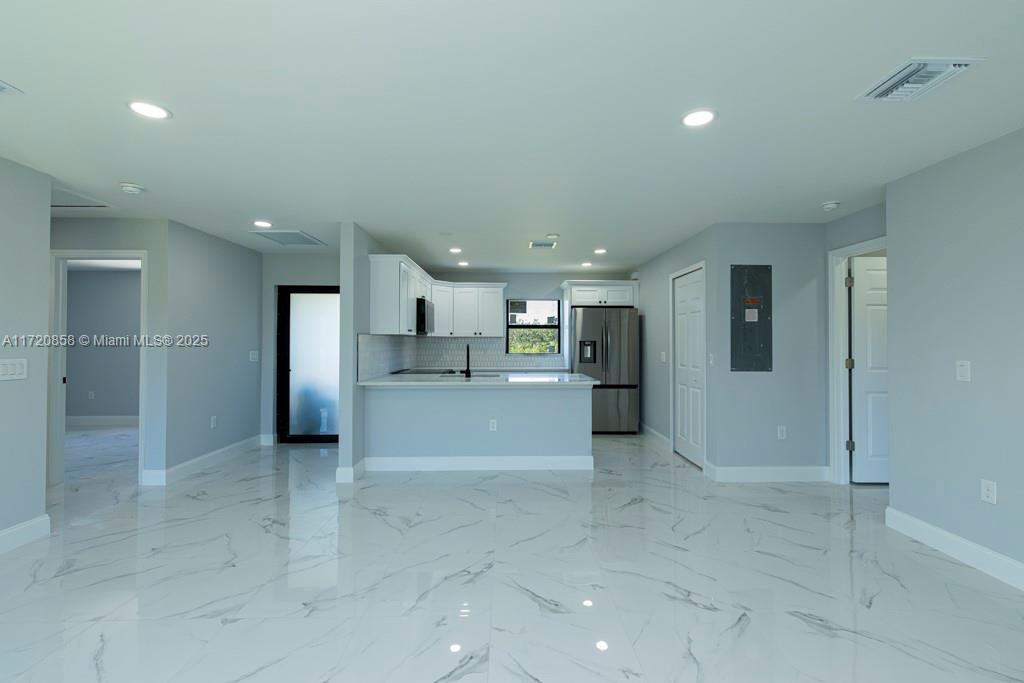1302 Hibiscus Ave Property Photo 9