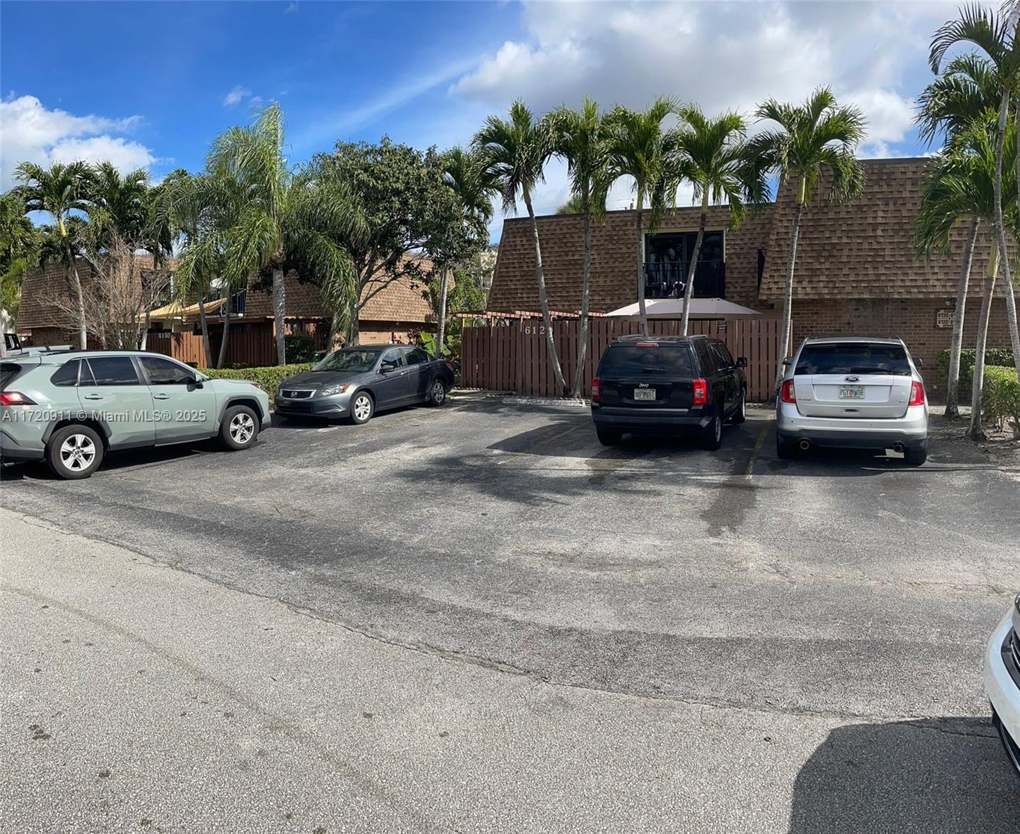 6130 Nw 54th Ln 6130 Property Photo 1
