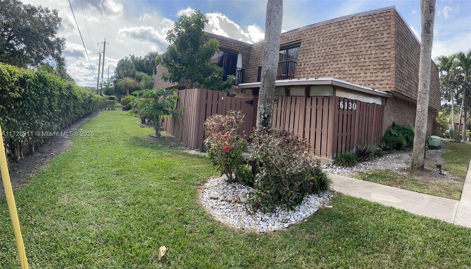 6130 Nw 54th Ln 6130 Property Photo 5