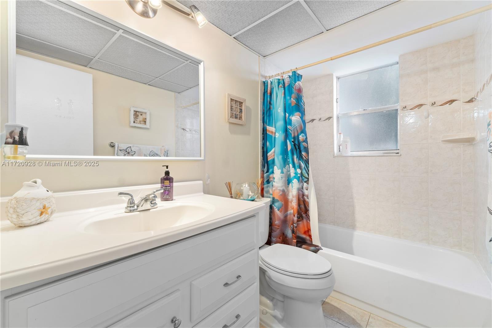 2871 Somerset Dr 102 Property Photo 18