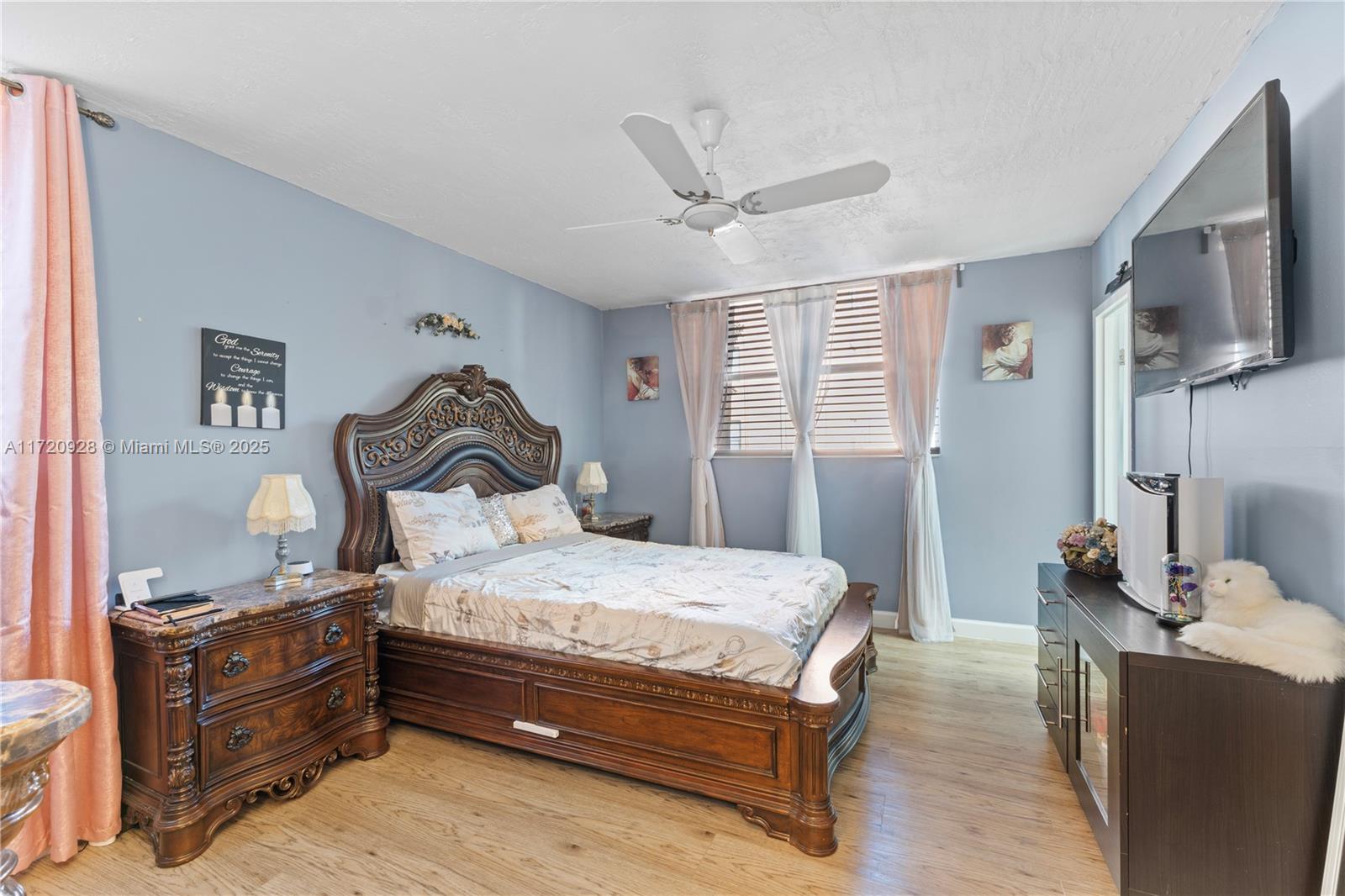 2871 Somerset Dr 102 Property Photo 20