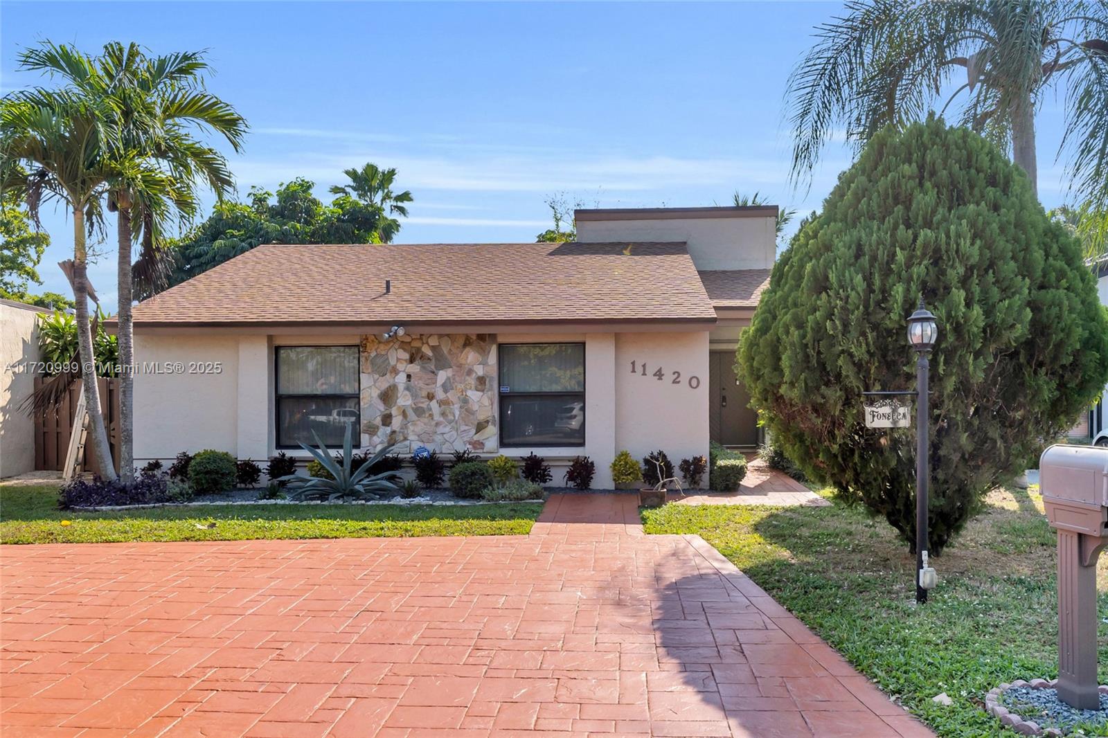 11420 Sw 34th Ln Property Photo