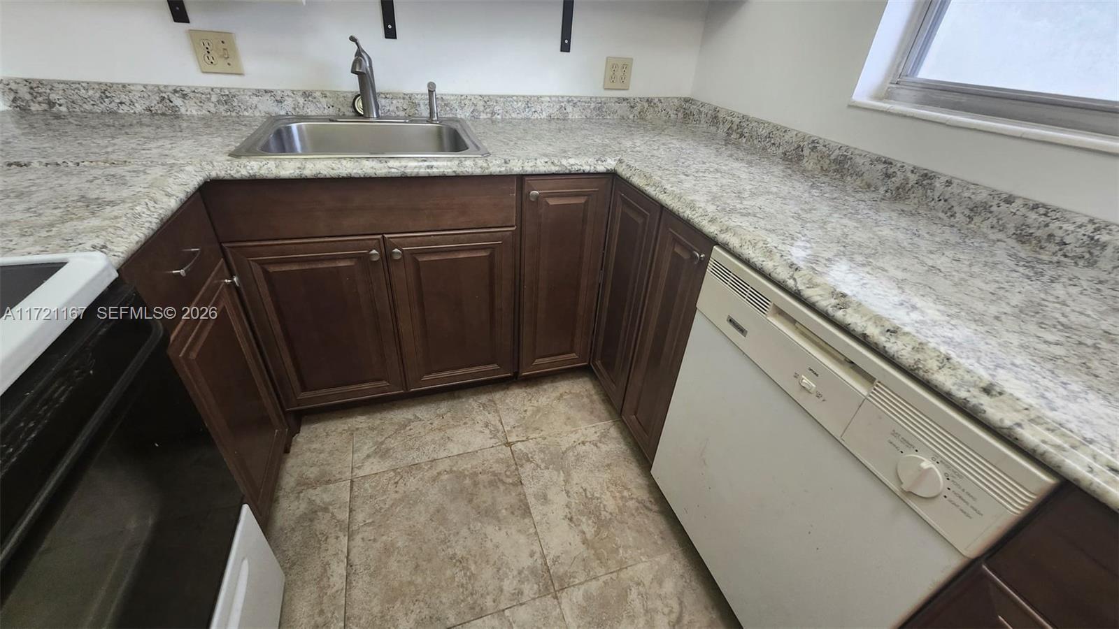 564 Durham T 564 Property Photo 9