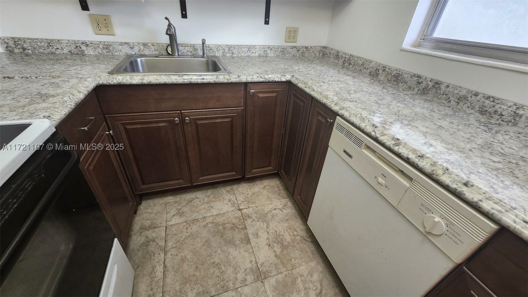 564 Durham T 564 Property Photo 9