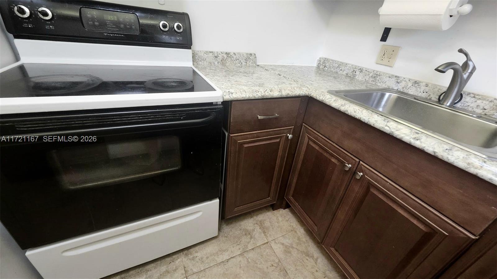 564 Durham T 564 Property Photo 10