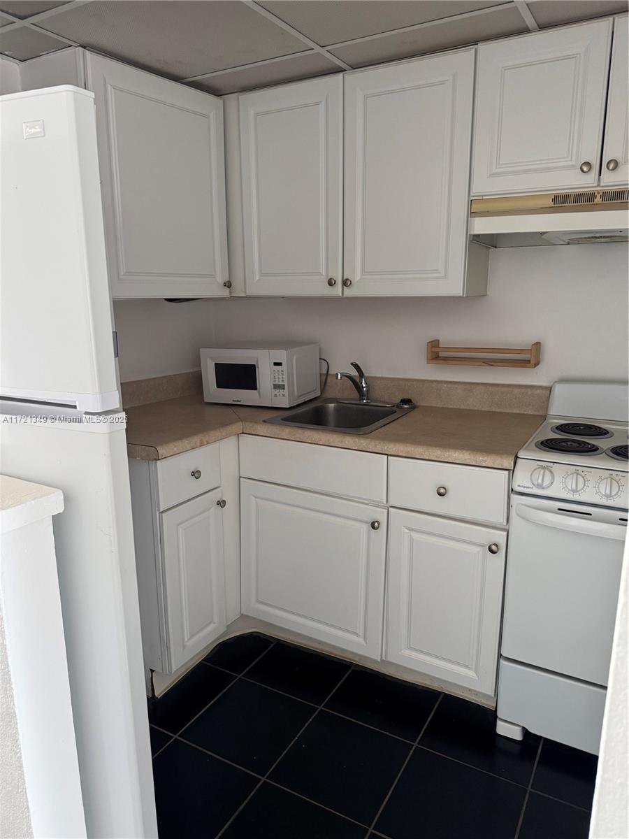 7904 West Dr 204 Property Photo 3