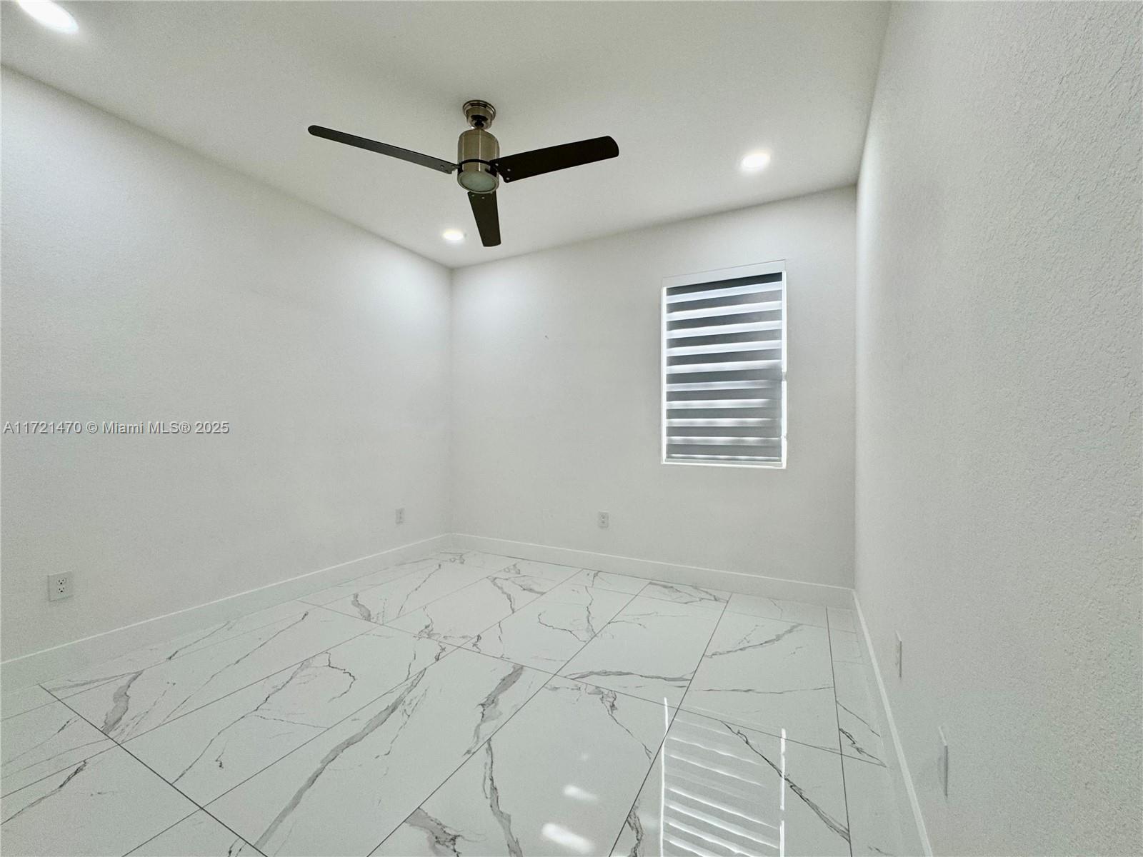 12130 Sw 255th St Property Photo 14