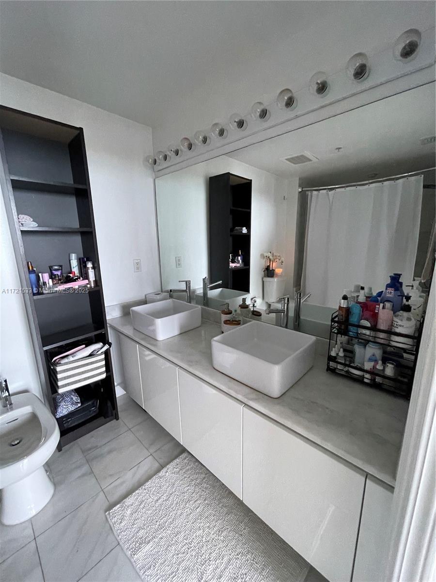 601 Ne 36th St 1205 Property Photo 37