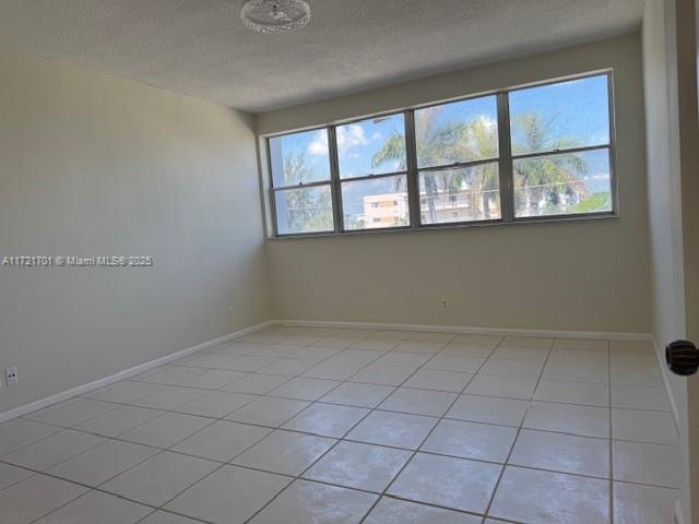 9381 E Bay Harbor Dr 401n Property Photo 27