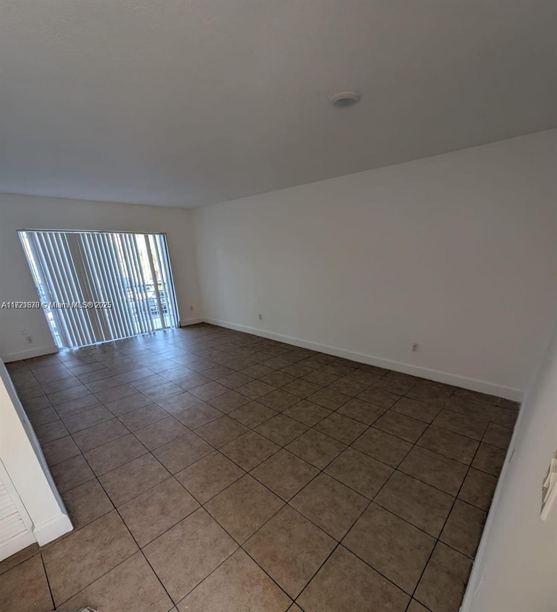 2800 Nw 56th Ave B202 Property Photo 2