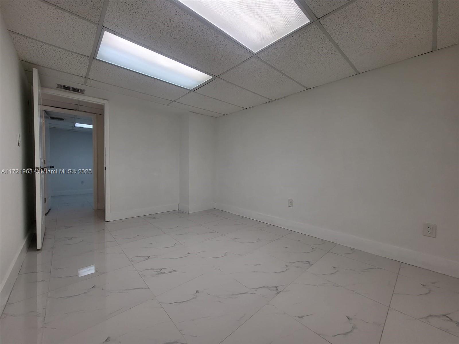 13499 Biscayne Blvd Cu203 Property Photo 14