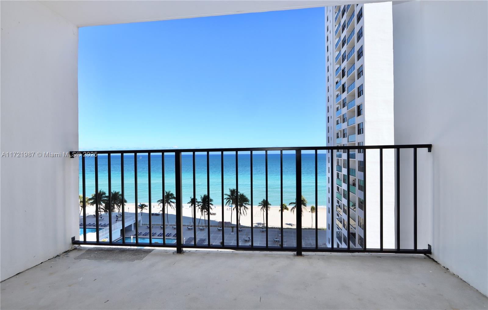 2401 S Ocean Dr 1003 Property Photo 6