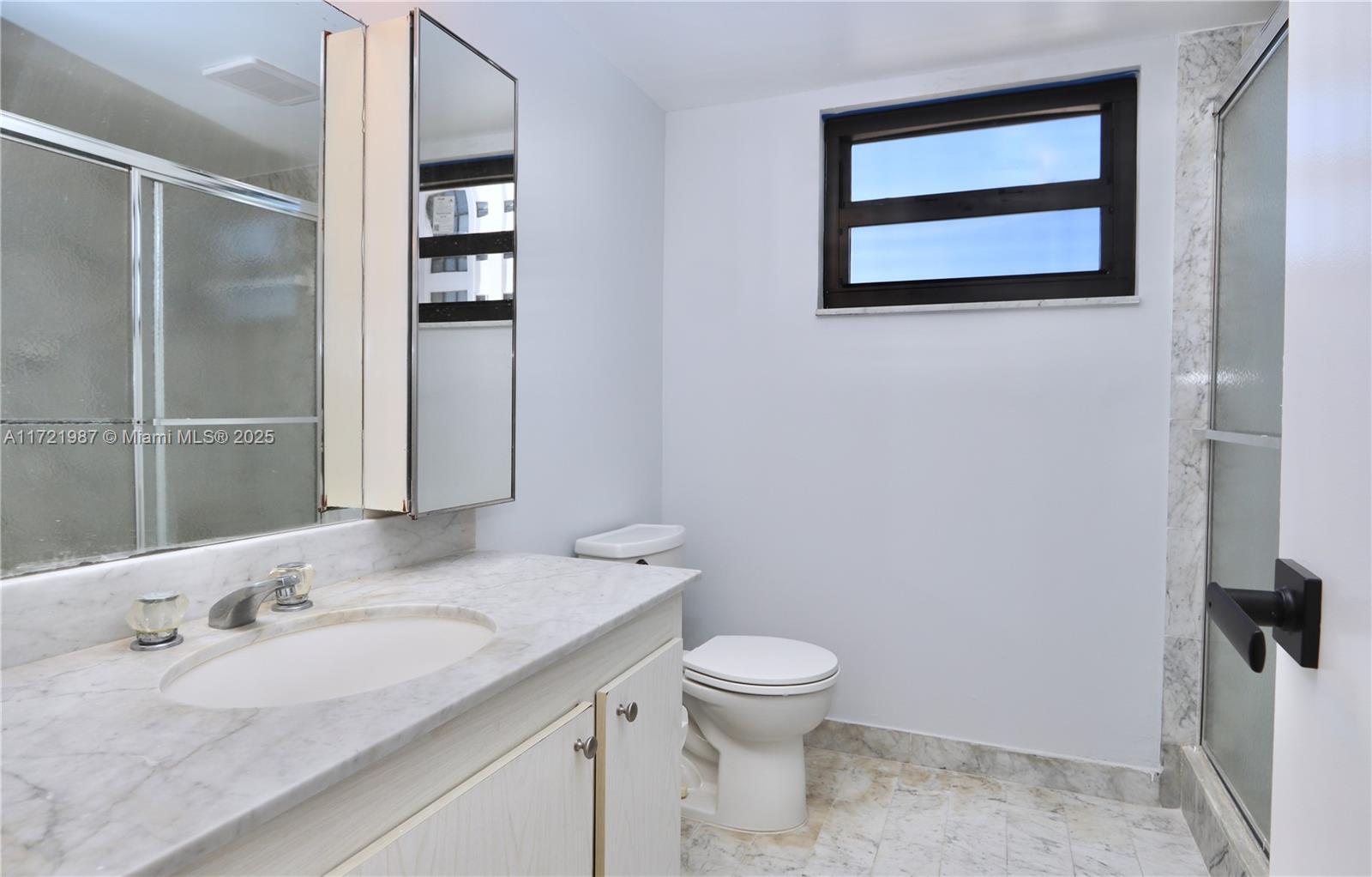 2401 S Ocean Dr 1003 Property Photo 22