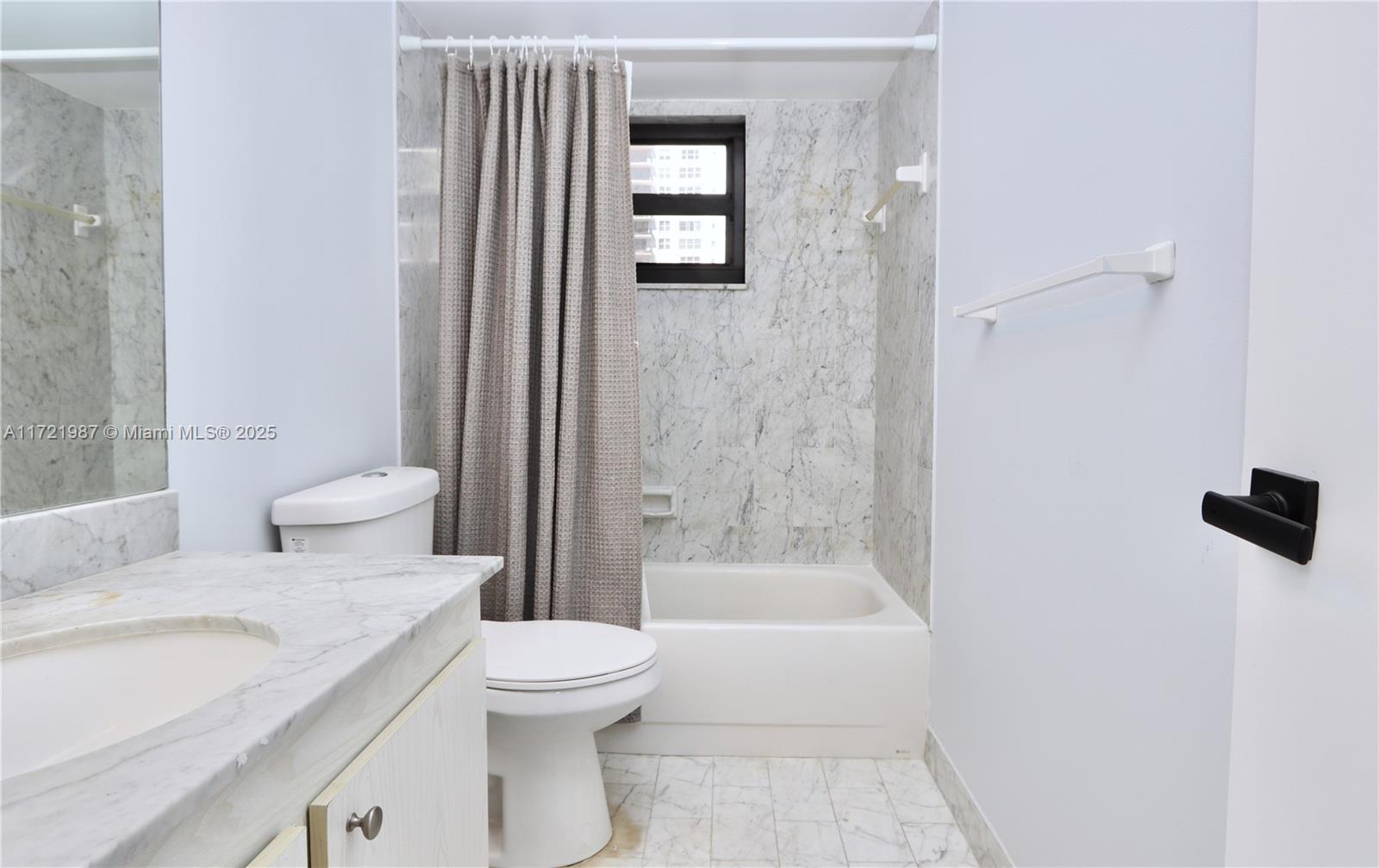 2401 S Ocean Dr 1003 Property Photo 23