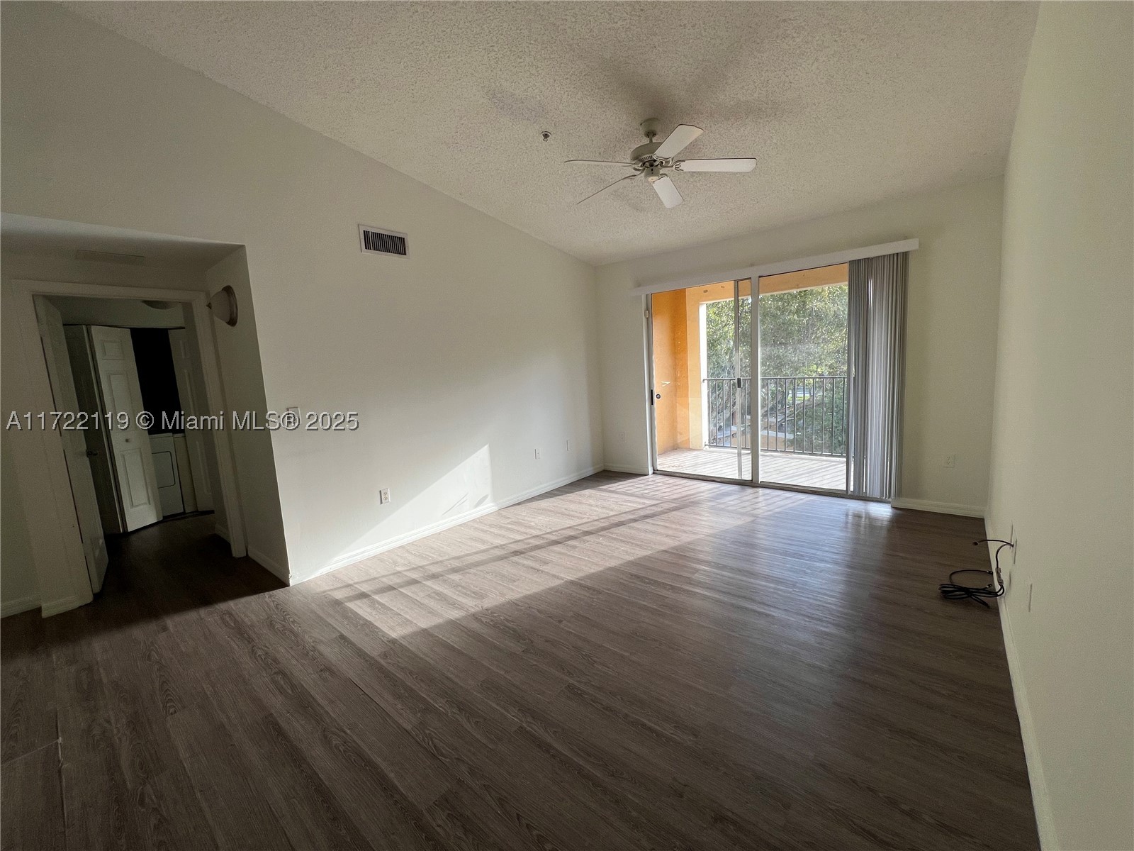 2360 E Preserve Way 305 Property Photo 6