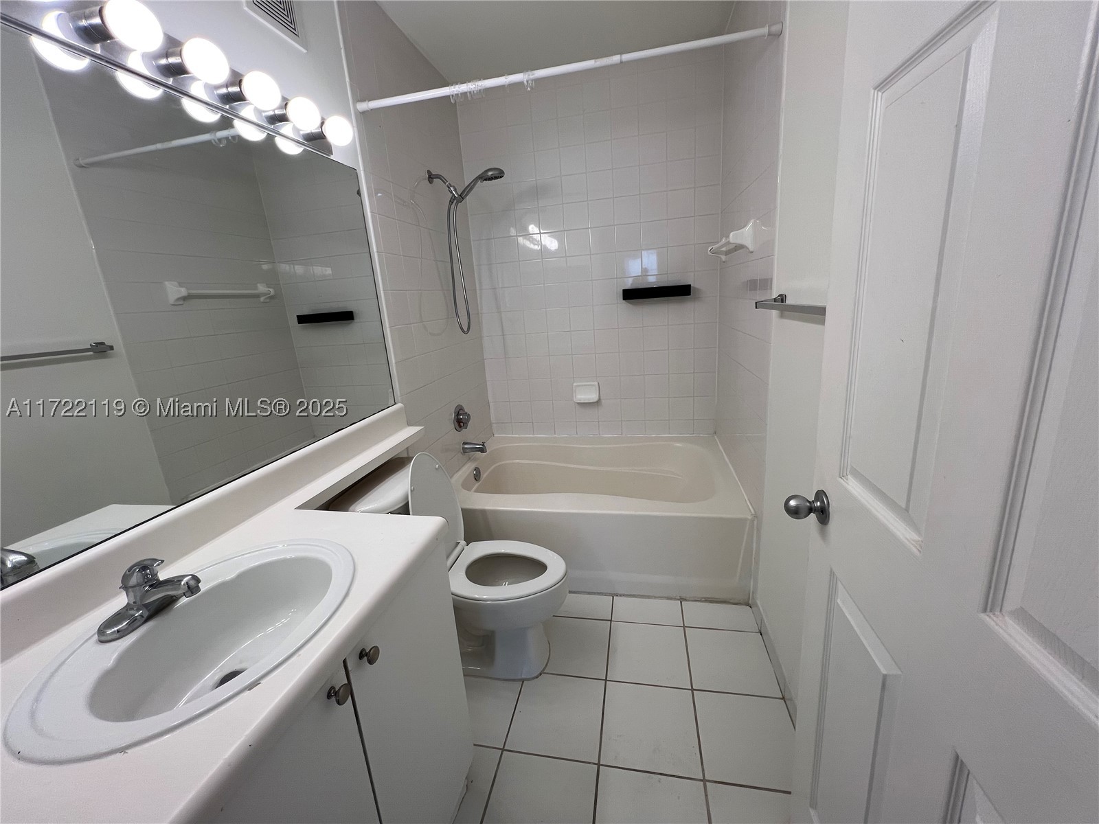 2360 E Preserve Way 305 Property Photo 11