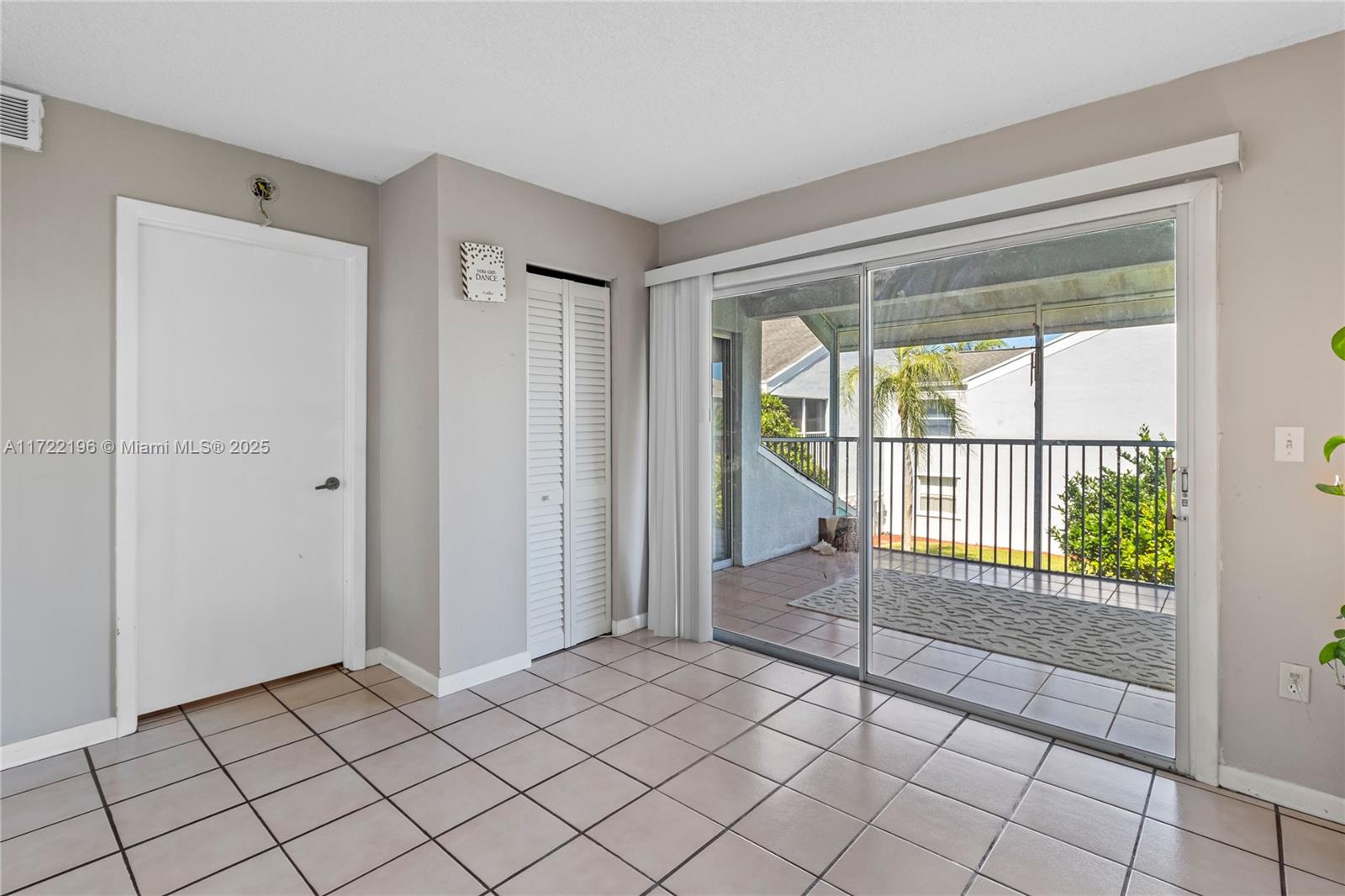 2626 Se 20th Ct 206-b Property Photo 13
