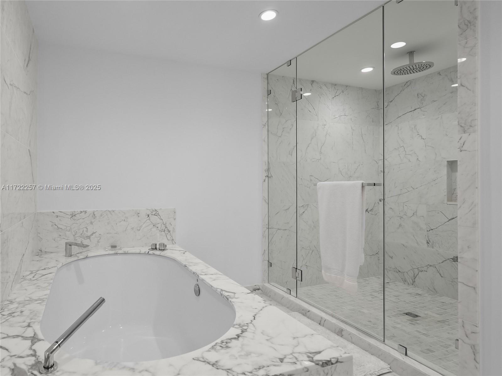 1135 103 St 502 Property Photo 23