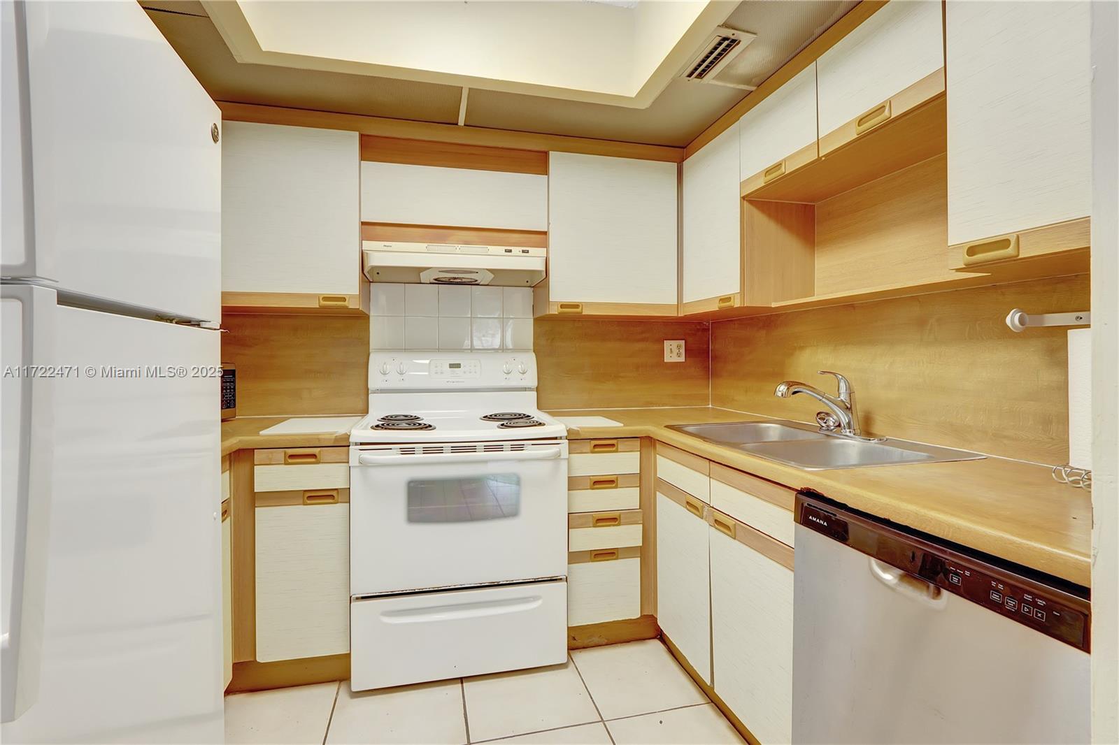 8860 Sw 123rd Ct K207 Property Photo 4