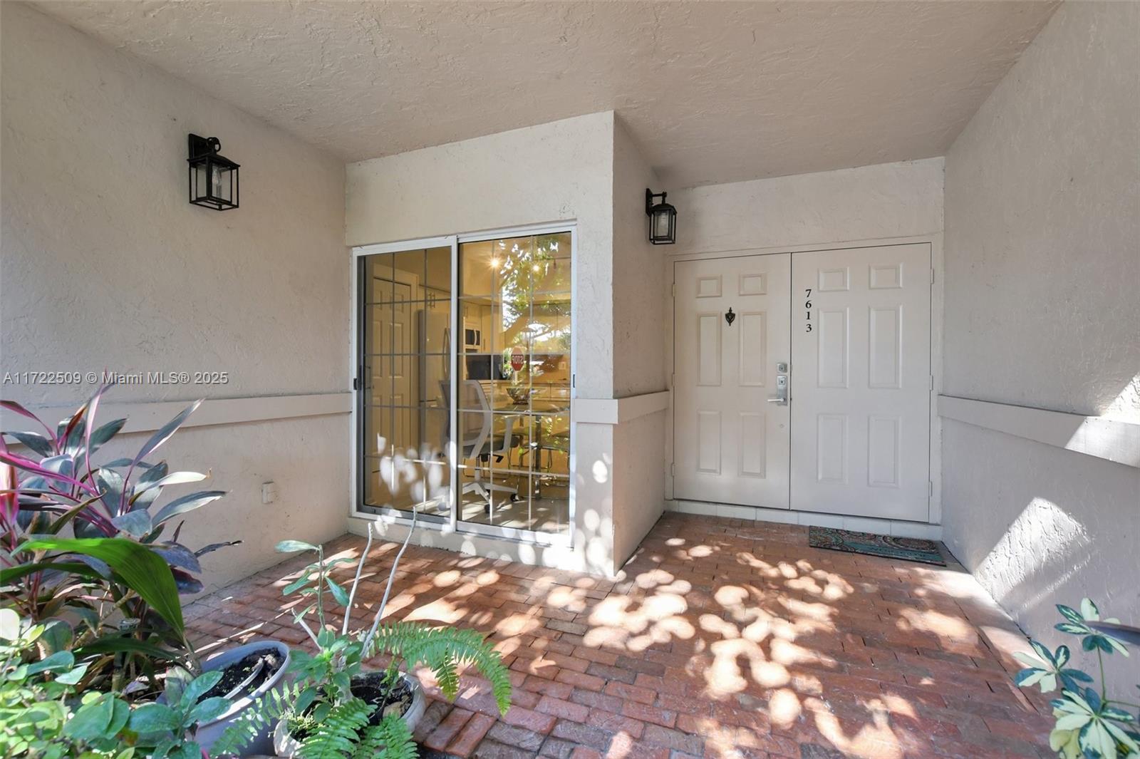 A11722509 Property Photo 1