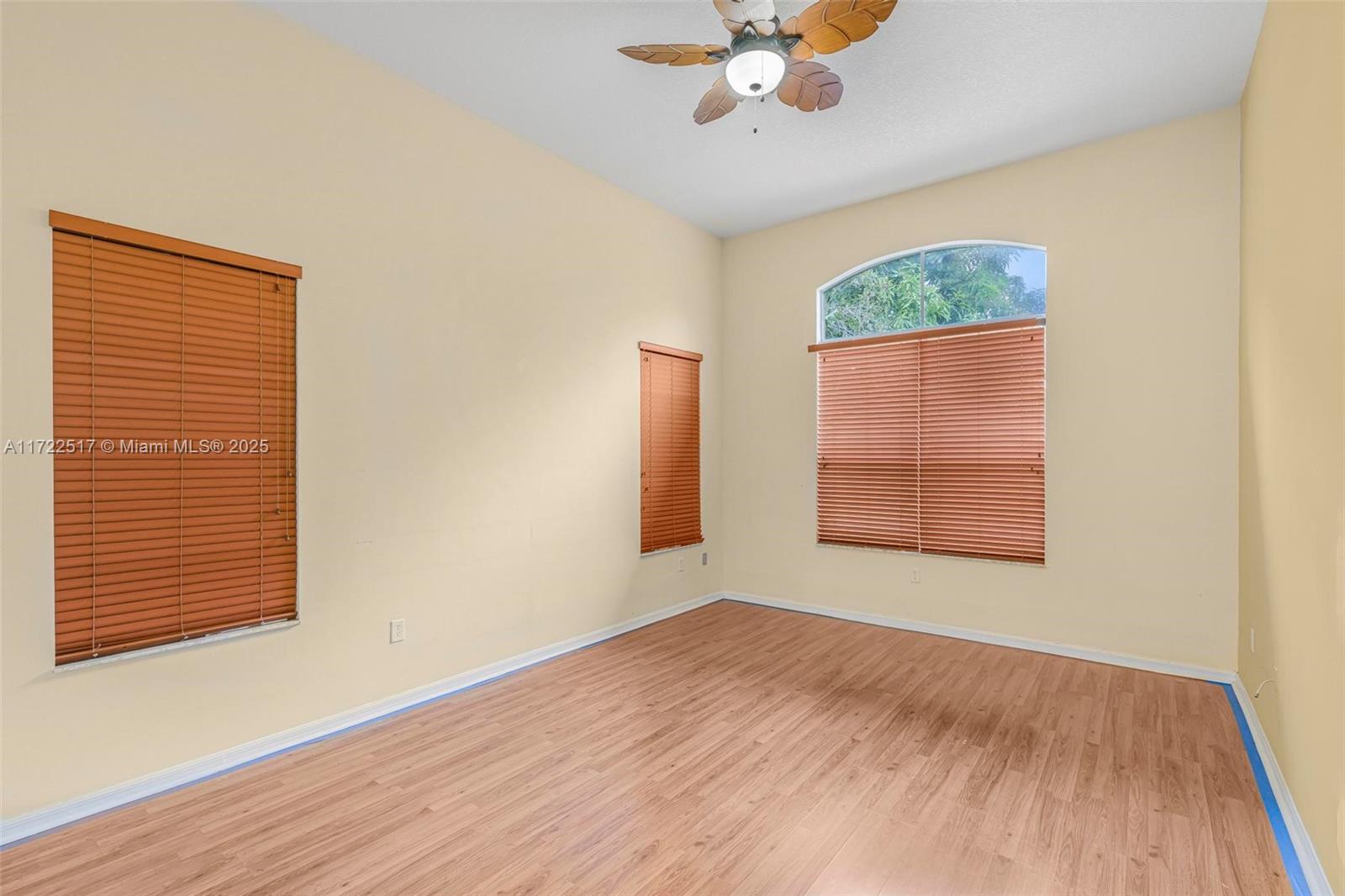2039 Ne 6th Ct Property Photo 16