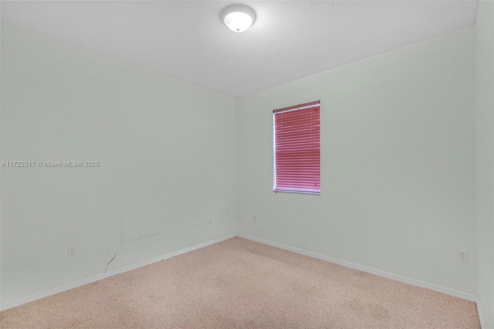 2039 Ne 6th Ct Property Photo 23