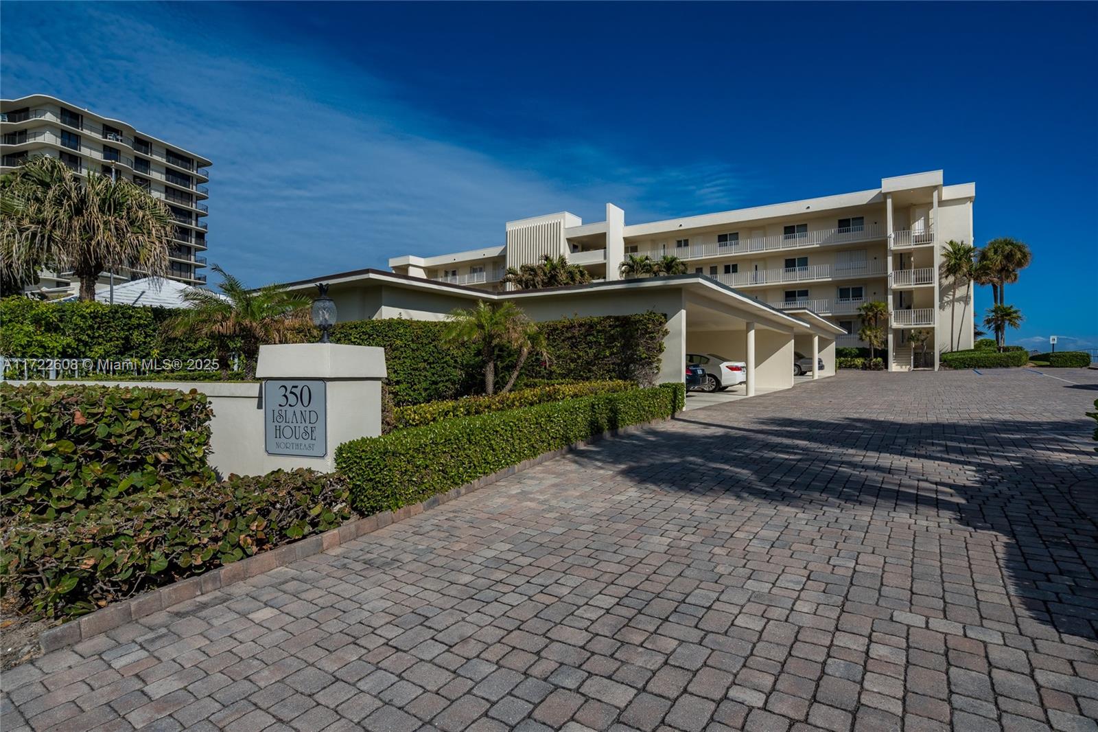 350 Beach Rd 204 Property Photo