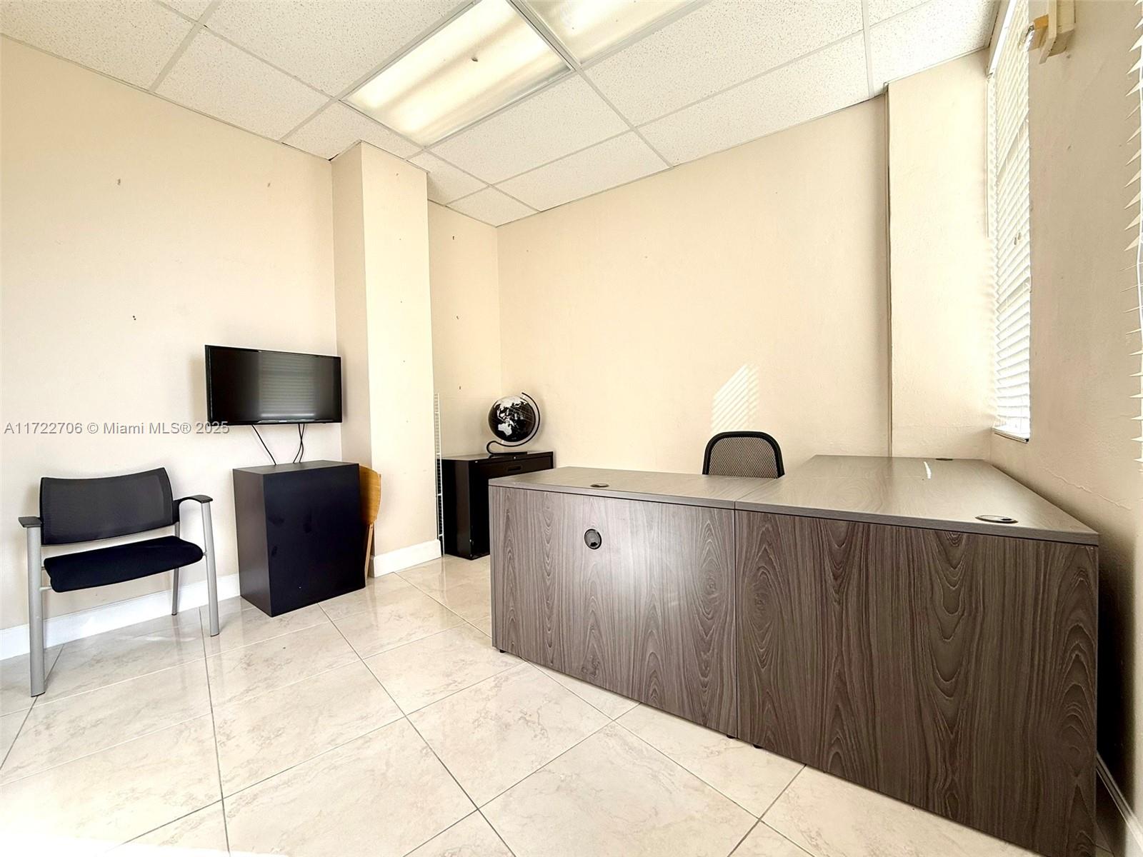 3800 S Ocean Dr 233 Property Photo 4
