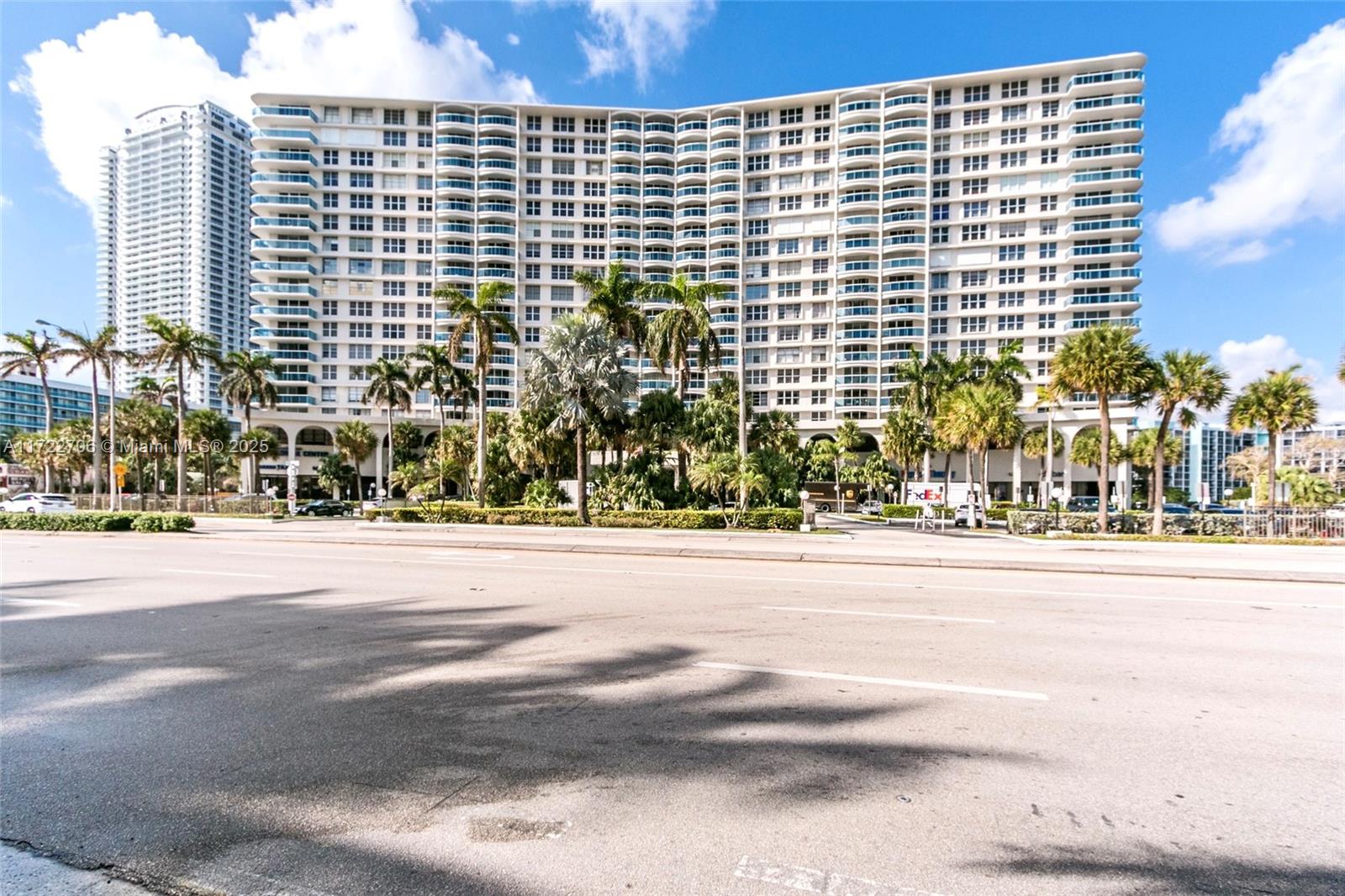 3800 S Ocean Dr 233 Property Photo 17