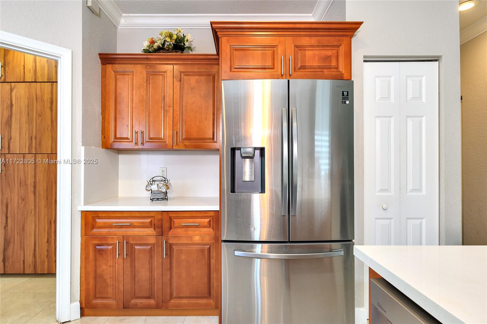 1632 Ne Winterberry Ln Property Photo 10