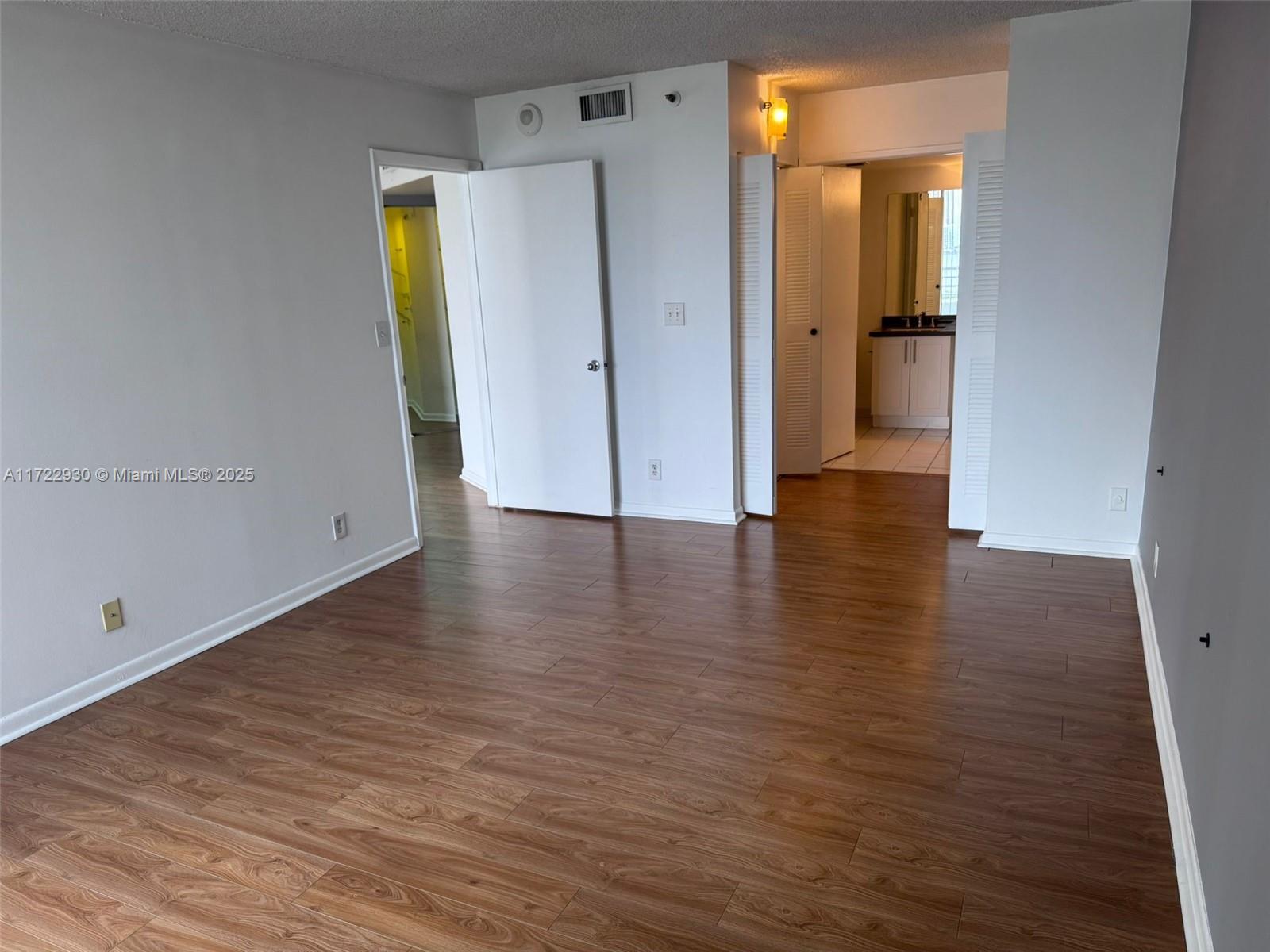 3300 Ne 192nd St 918 Property Photo 25