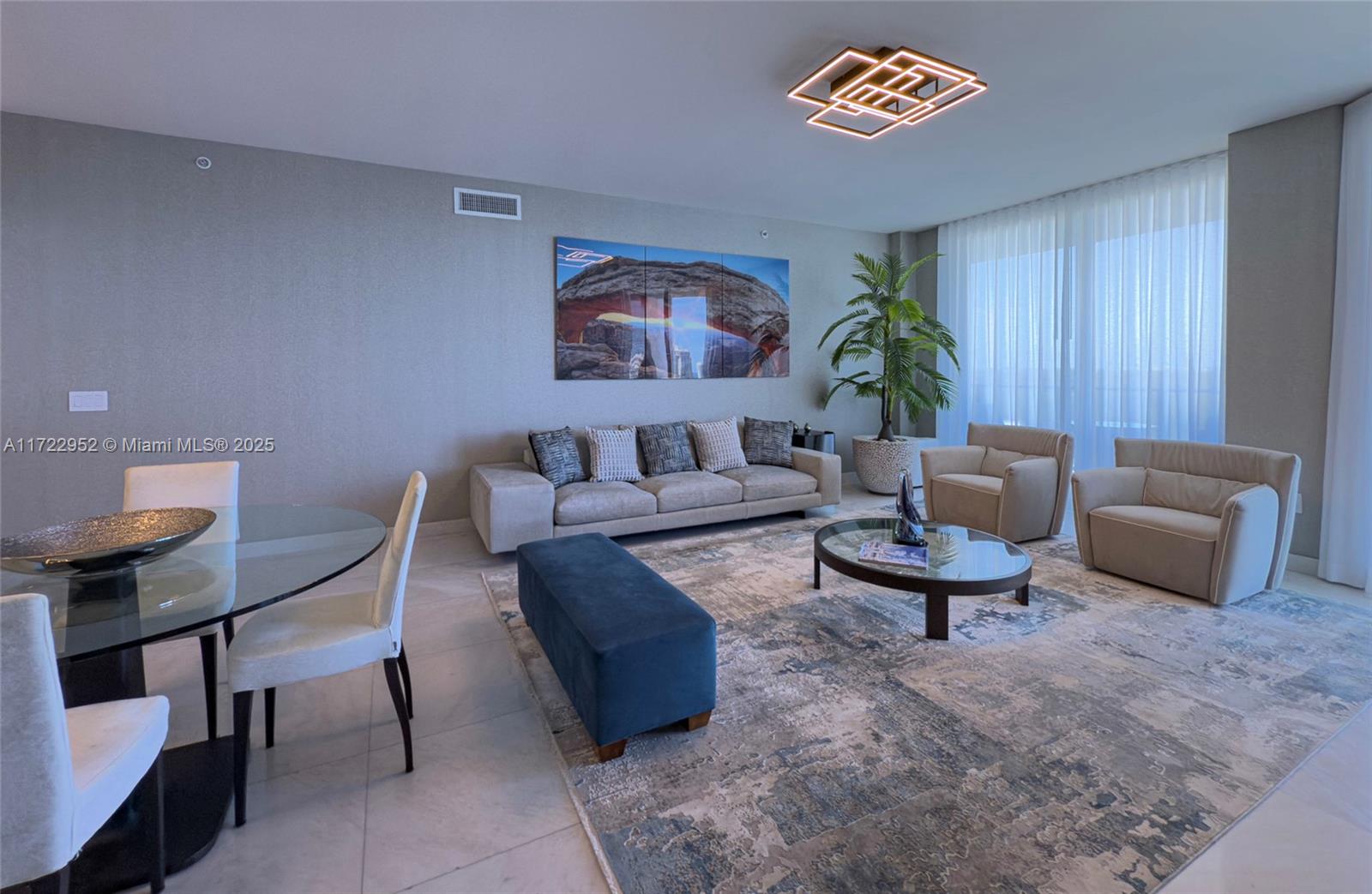 17111 Biscayne Blvd 1705 Property Photo 3